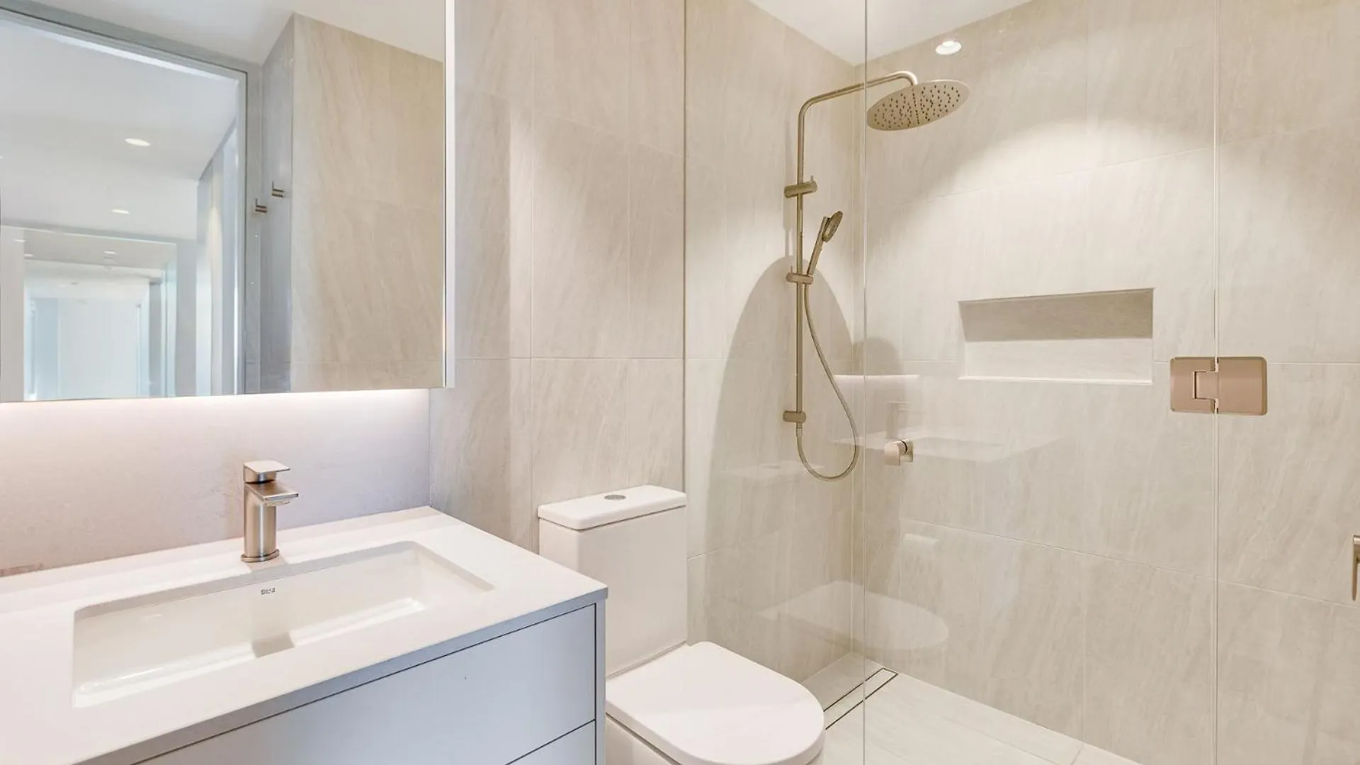 شقة Miles At Kirra Beach Unit 907 غولد كوست